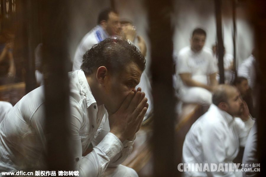 法院就埃及塞得港足球惨案宣判 11人被判处死刑