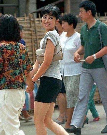 80年代风情万种的潮流美女