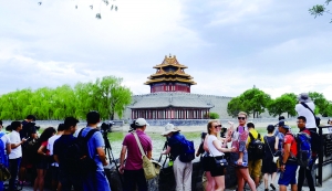 北京极品蓝天风光绮丽 蓝天白云美景刷爆朋友圈