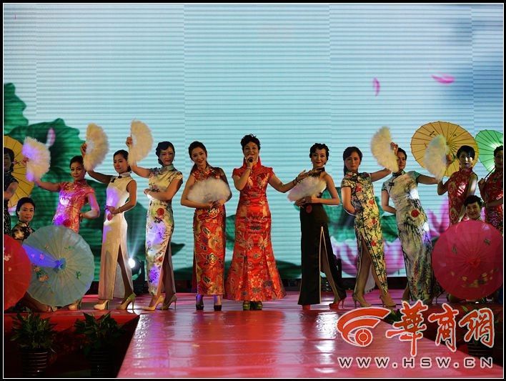 百名佳丽演绎华美旗袍秀