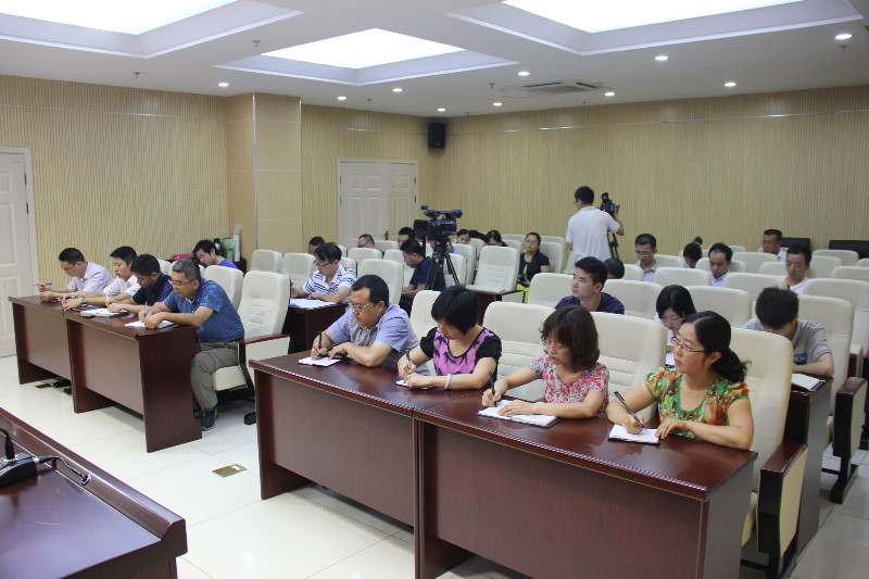 颈椎神经支配分布图_人居可支配收入(2)