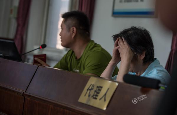 北京父亲抛弃亲儿求赡养 30年未见法庭“再聚首”