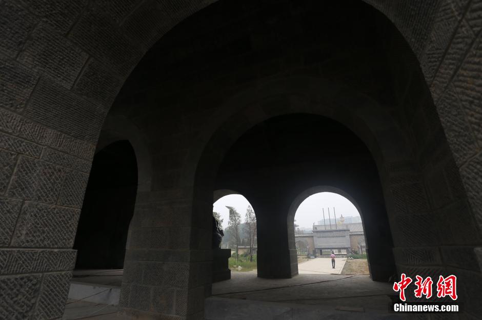 郑州千年古寺被工地包围 昔日清修之地不宁静