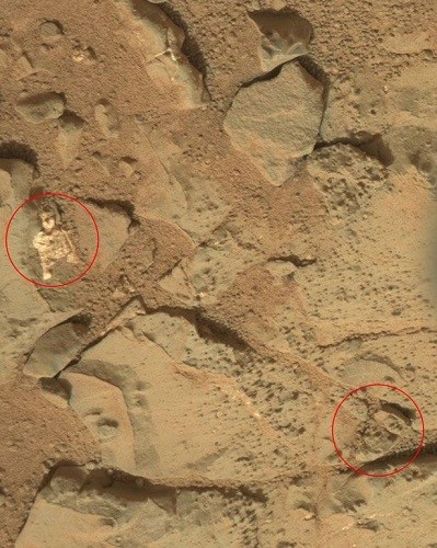 火星照片现女外星人 UFO爱好者称其长发露胸