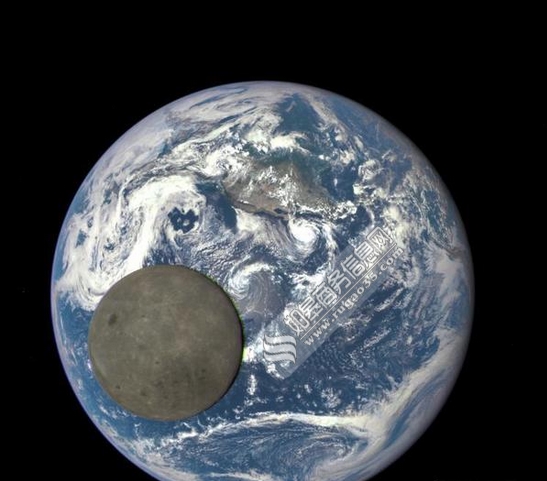 NASA卫星拍月球与地球贴面奇景 火星照片现女外星人