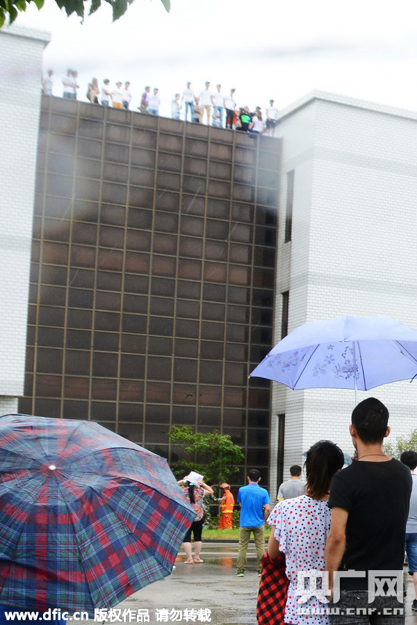 浙江嘉善某公司28人欲集体“跳楼” 只为讨薪
