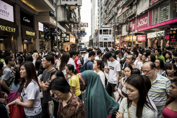 内地移港人数回落 港媒：香港对内地人吸引力降