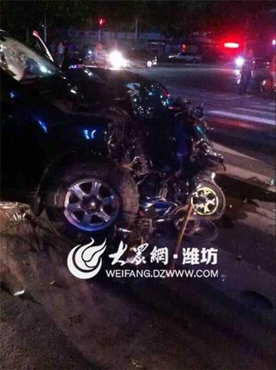 潍坊北宫街车祸女子惨死曝现场惨图 疑摩托车遭鲁V1J330