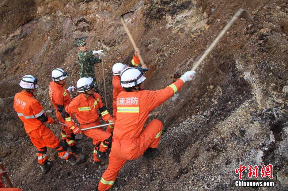 云南富宁山体滑坡已致3人遇难