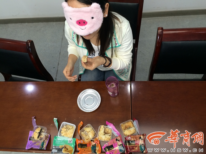 图解152期：月饼热量对比 一块蛋黄月饼等于两碗半米饭！