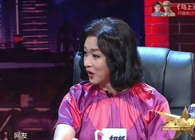 协会"曝光y女星男友x先生曾脚踏多船的新闻,疑似隐射叶璇与小默先生.图片