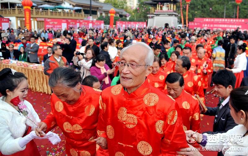 150对金婚老人 重温“新婚”【2】