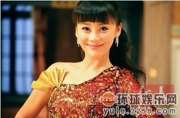 杨幂被封“圆月弯刀” 开扒娱圈“侧脸残”女星