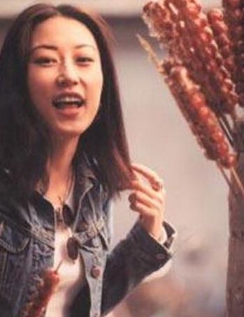 姜昕长发飞扬的日子_姜昕与窦唯_姜昕年轻照片