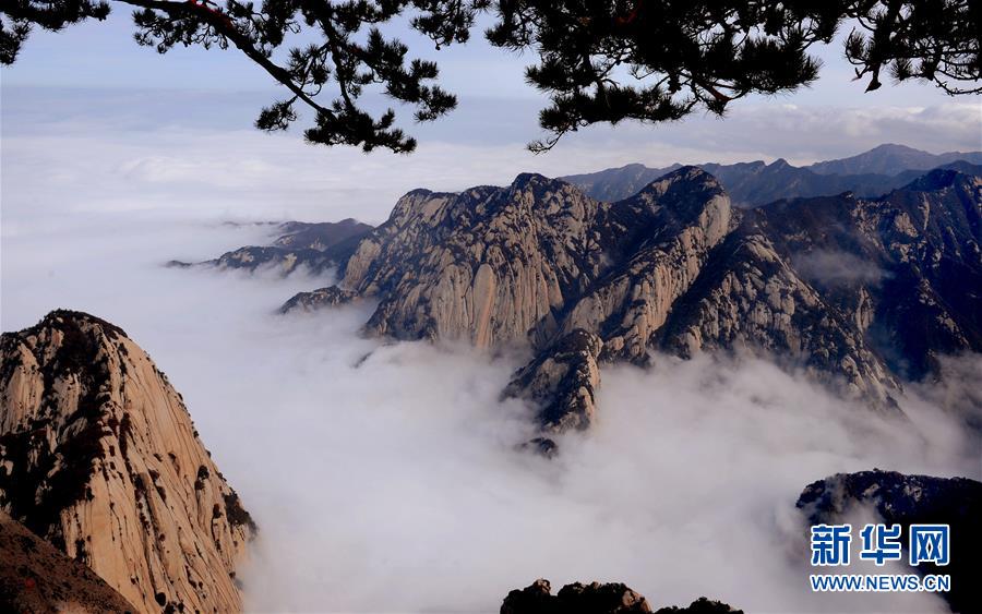 （美丽中国）（3）冬日华山：云雾飘渺险峰秀