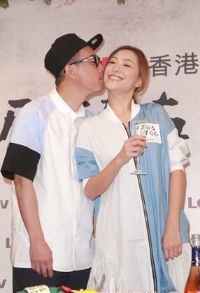 陈小春示爱应采儿 超肉麻接吻方式闪翻全场(图