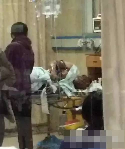 男子与女友吵架爬电线杆触电 变成火球从空中落下