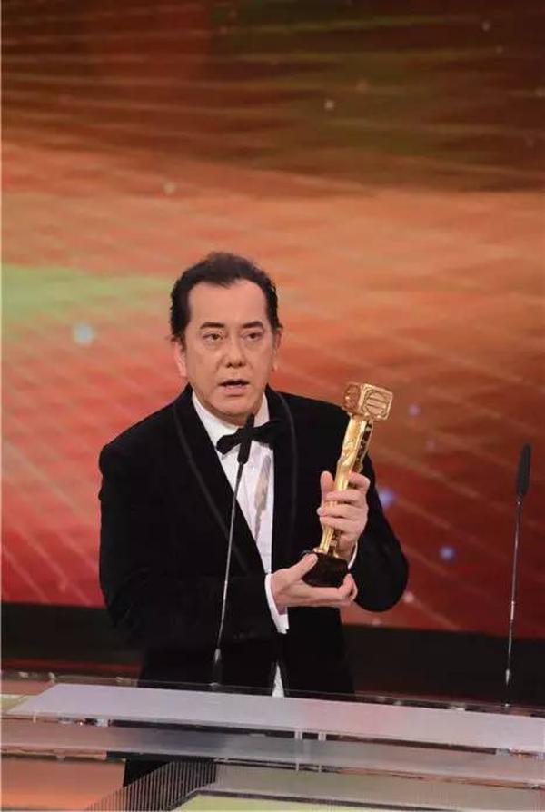 黄秋生夺视帝