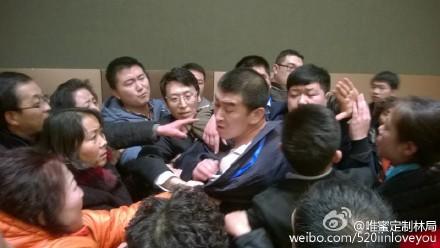 宋鸿兵太原演讲遭围攻 中国式庞氏骗局背后的泛亚诈骗真相
