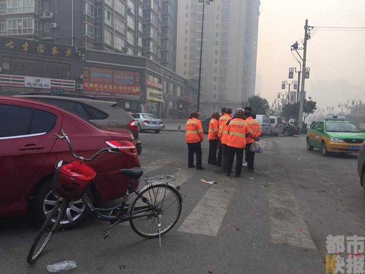因结婚放炮起冲突 桃园北路一清洁工被打需缝4针