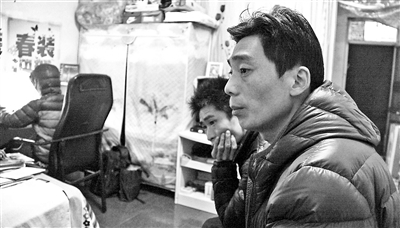 司机交不起12万拖车费 交涉俩月无果