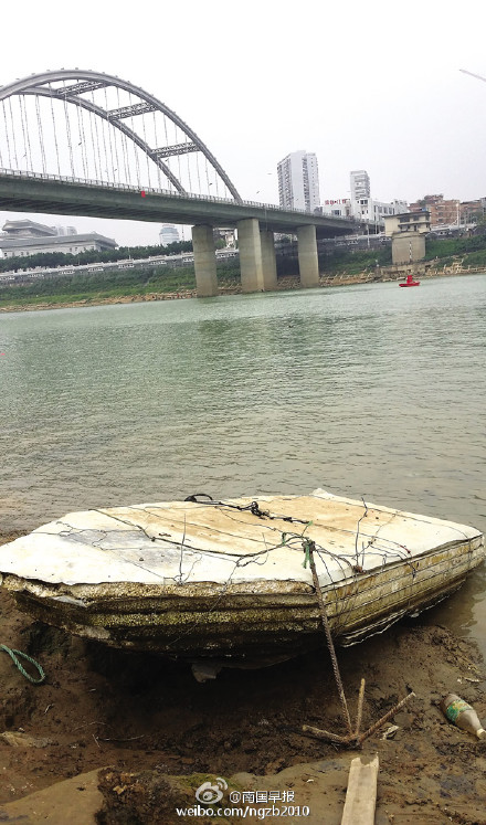 南宁一女子跳桥轻生 落水后自救无果溺亡