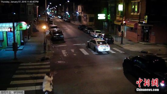 费城警察局局长罗斯在8日下午的新闻发布会上称，嫌犯爱德华·阿彻供认他以“伊斯兰”的名义犯案，据称阿彻认为美国执法人员与“伊斯兰”做对。凶杀组负责人詹姆斯·克拉克队长说，阿彻供认称他信奉阿拉，并已向“伊斯兰国”宣誓效忠。