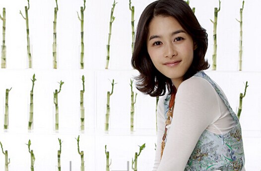 韩女团成员揭公司恶行 被骗接拍三级片(组图)|