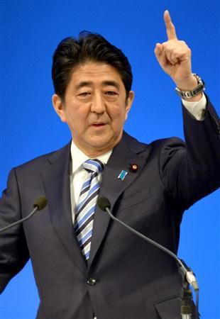 安倍积极考虑出访伊朗 称“绝不落后”国际社会