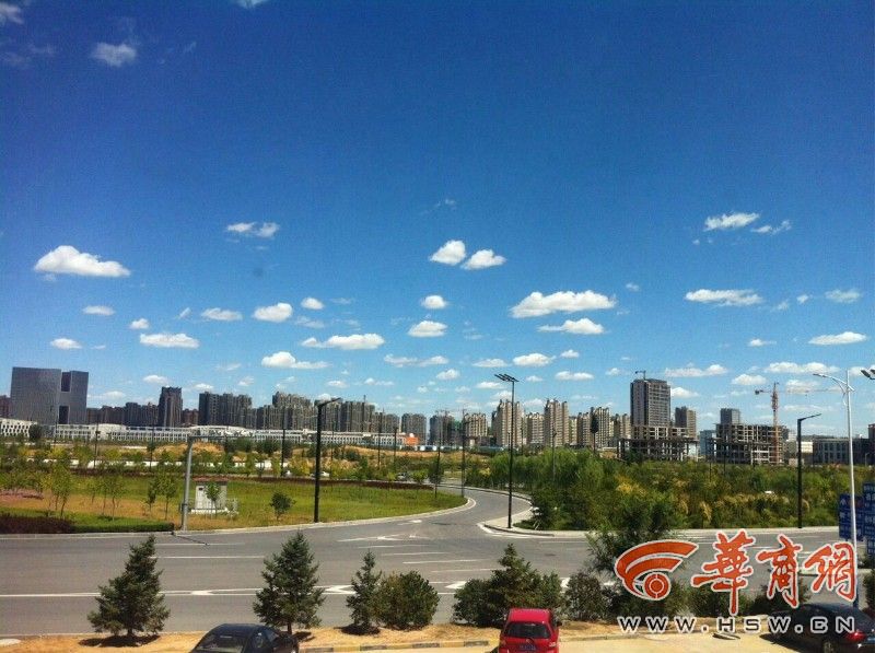 大风扬沙袭榆林 明日最低气温将降到-8℃