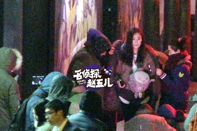 倪妮看上去心情不错（图片来源：名侦探赵五儿）