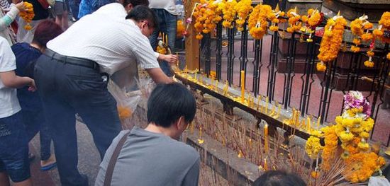 中国人游泰国喜欢去寺庙拜佛（图片来源于网络）