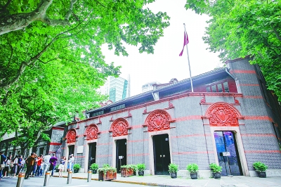 上海：红色血脉领发展