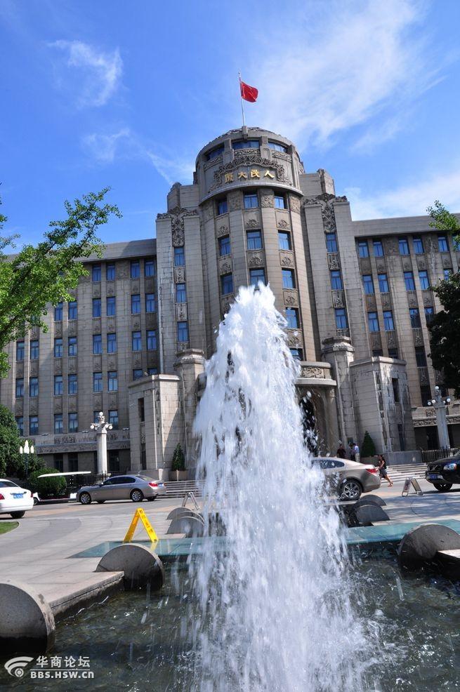 西安地标永恒的建筑之光人民大厦