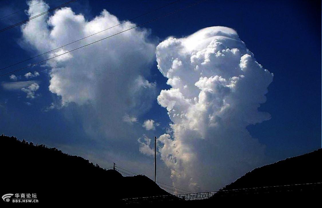 天边飘来一疙瘩瘩云