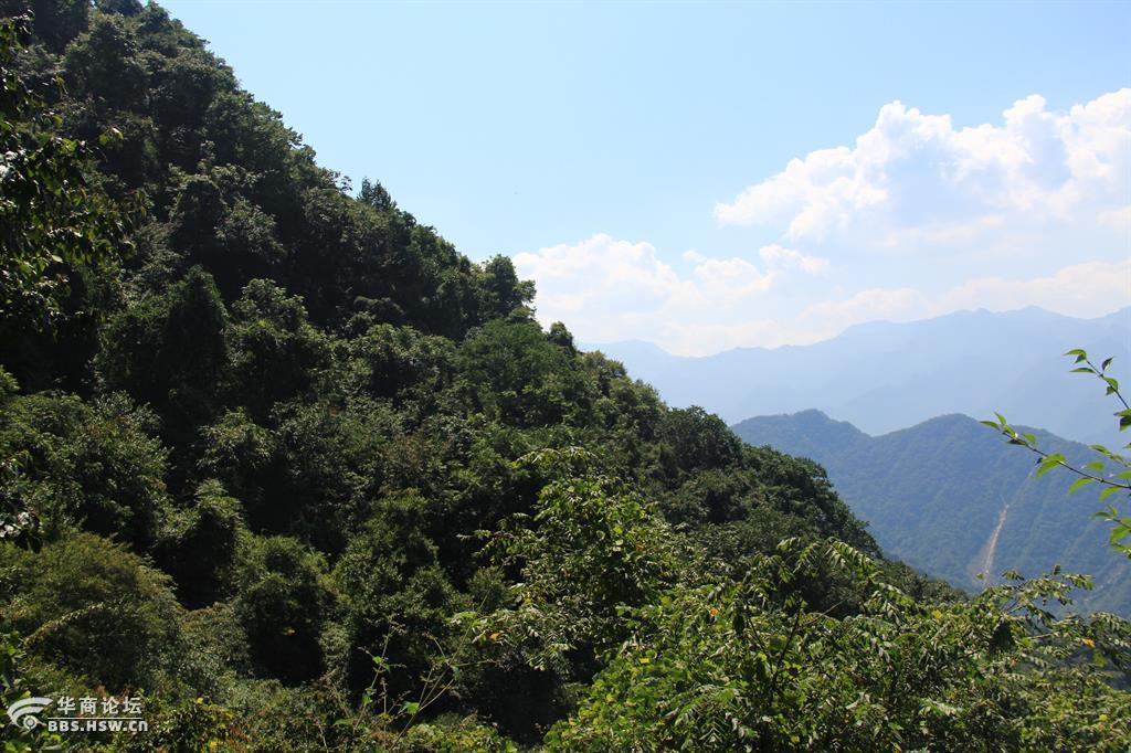 黄柏峪封山三桥沟休闲蚰蜒溪爬山