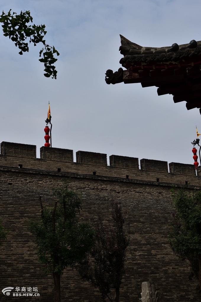 城墙根下的生活画卷