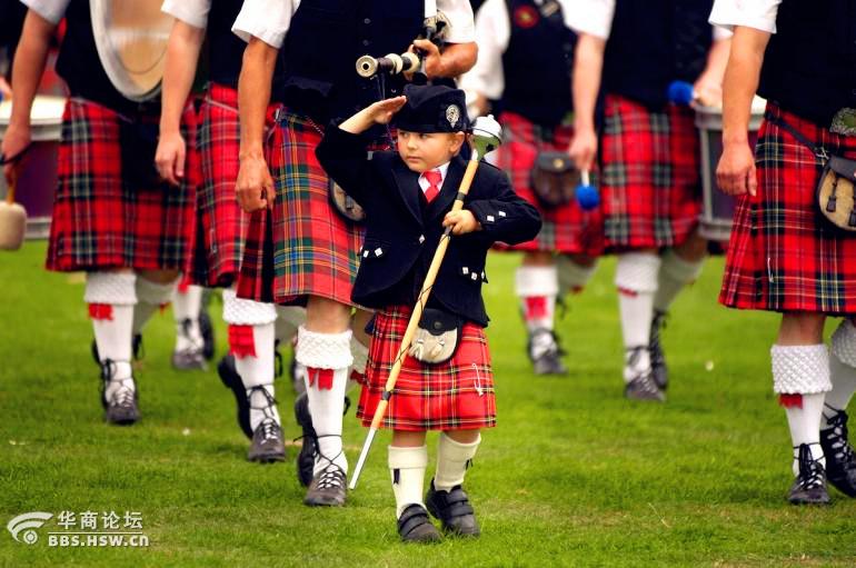 看香港玛利曼小学的冬季校服