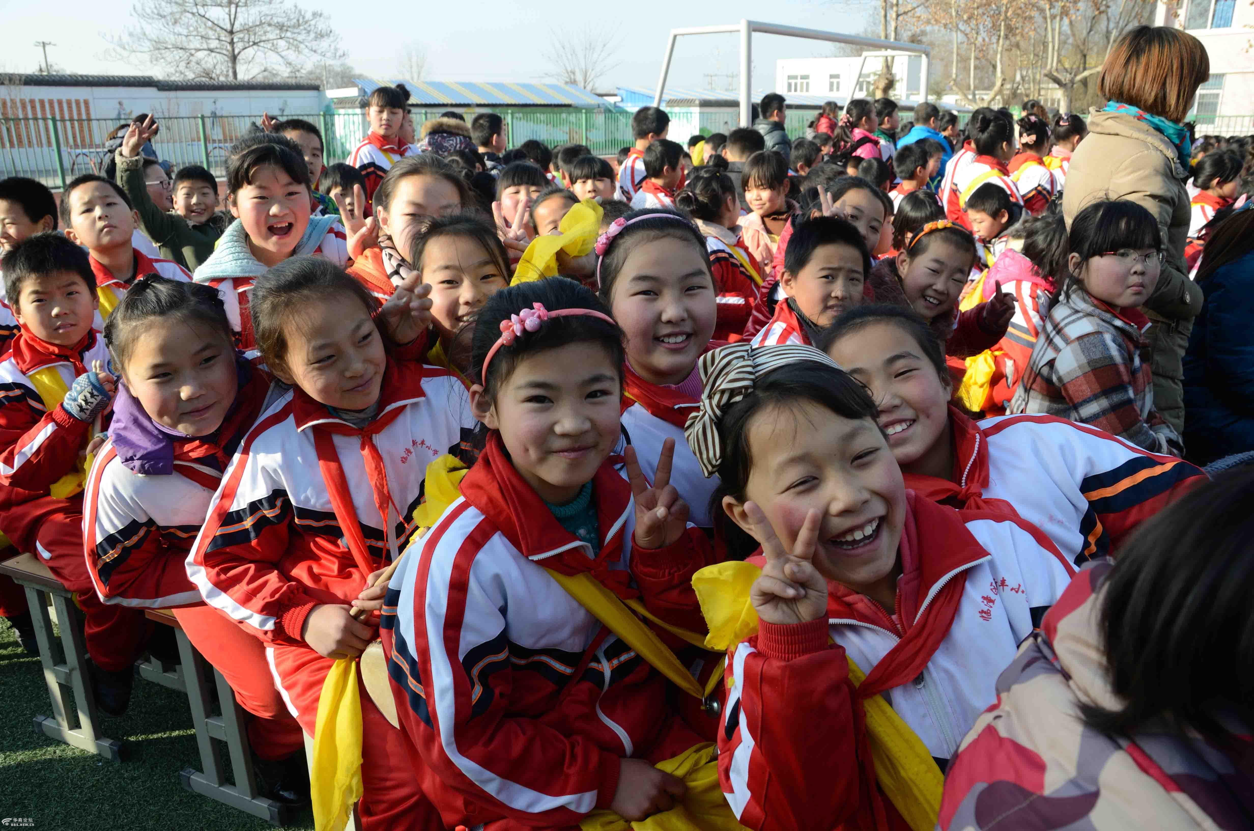 盘点2015西安市临潼区新丰小学岁末腰鼓比赛