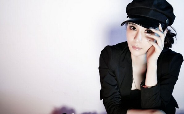 胡歌女友清纯毕业照曝光 曾是学霸校花(组图)