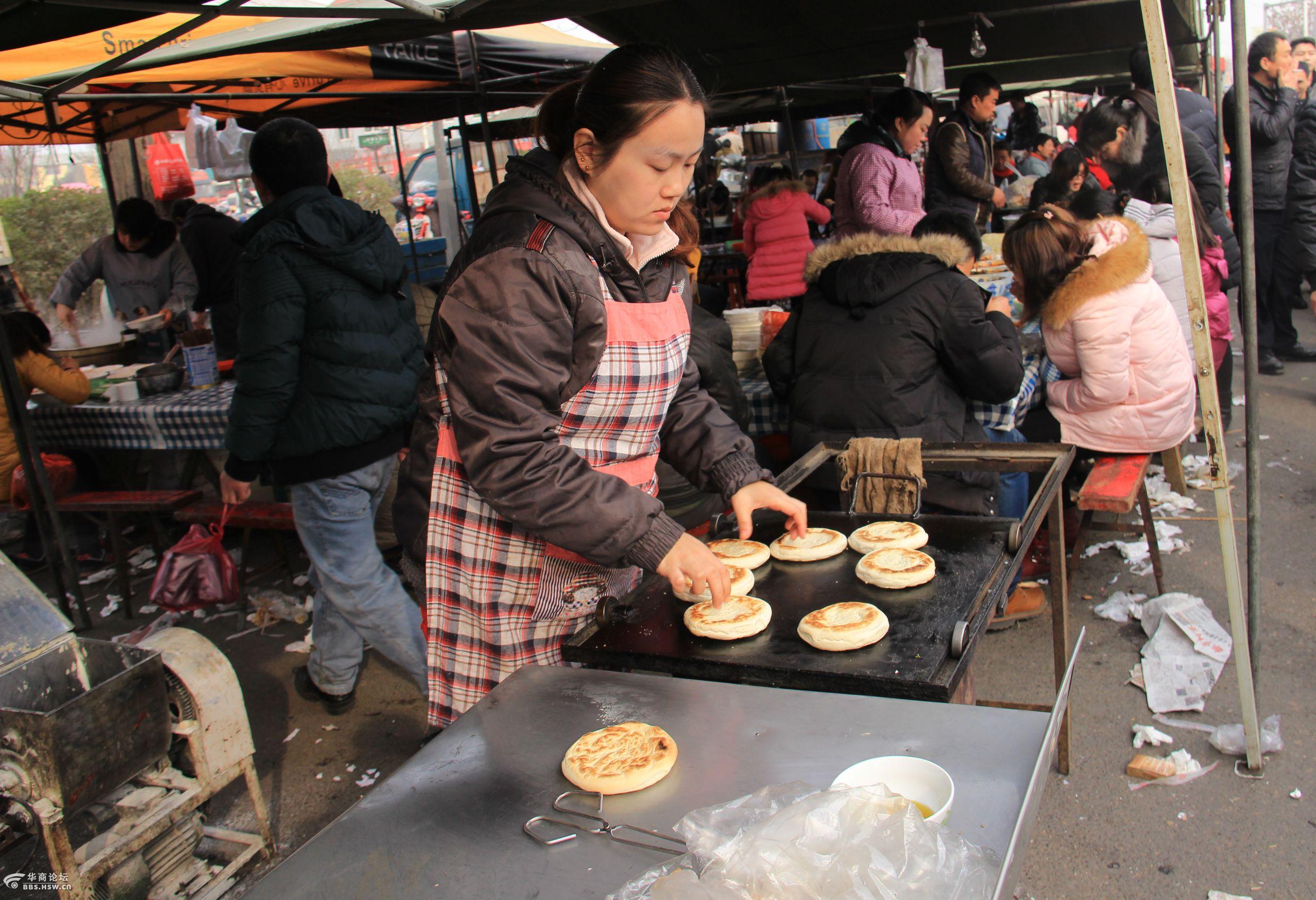 霸桥集贸市场;小吃摊