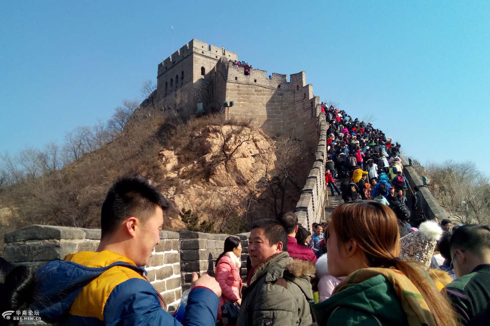春节登长城,人山人海!