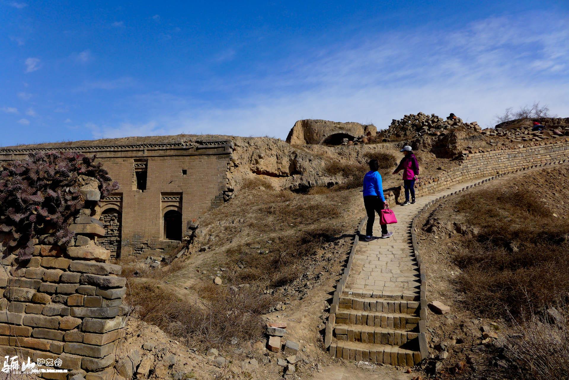 骊山驴友会尧头窑重泉古城龙首坝桥陵一日行走