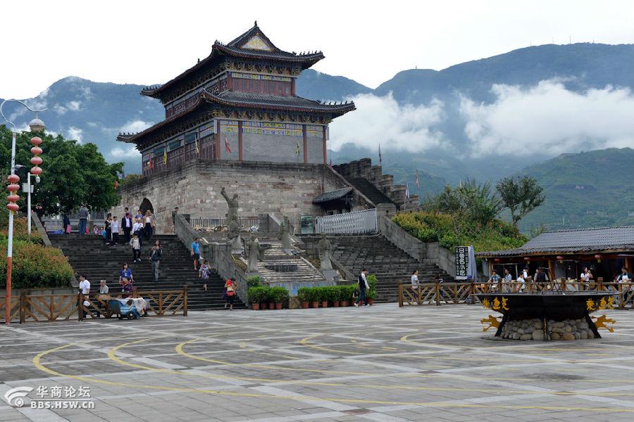 快乐小屋5月12日白帝城神女溪三峡大坝葛洲坝公园车溪民俗村4日游