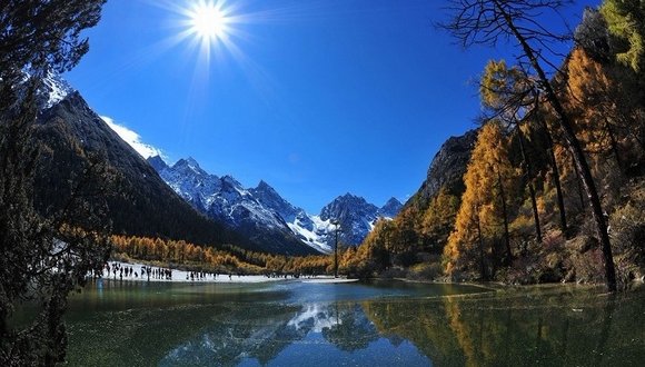 川西北古尔沟温泉之乡 看毕棚沟水天相接绝美景致自驾游