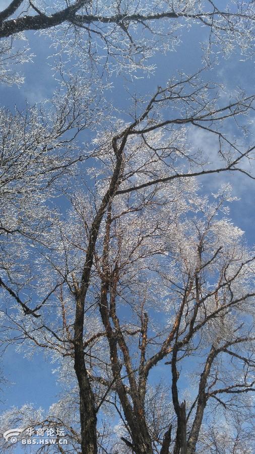 狼人特训35首阳拉练遭遇风雨雪雹洗礼