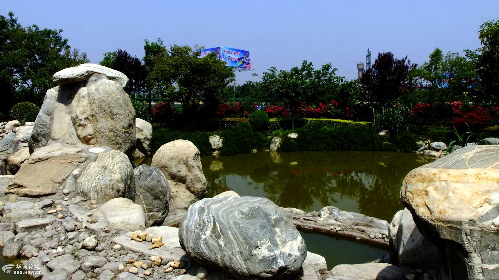 休闲度假好去处临潼芷阳广场