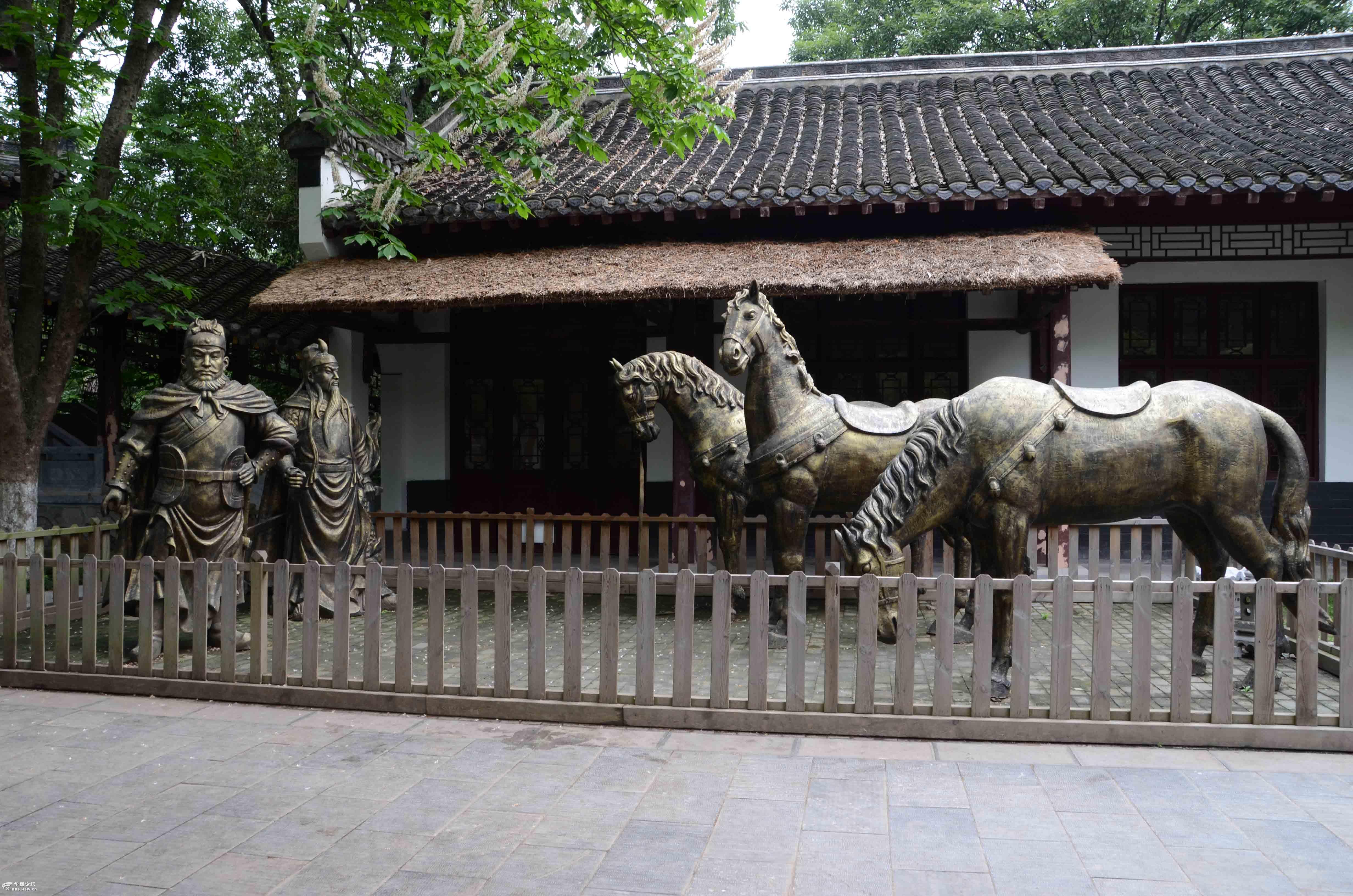 三间草庐融尽天下智慧襄阳古隆中