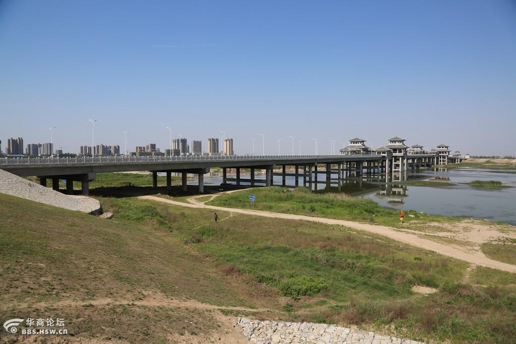 休闲今天上了渭河堤顶防汛观光路