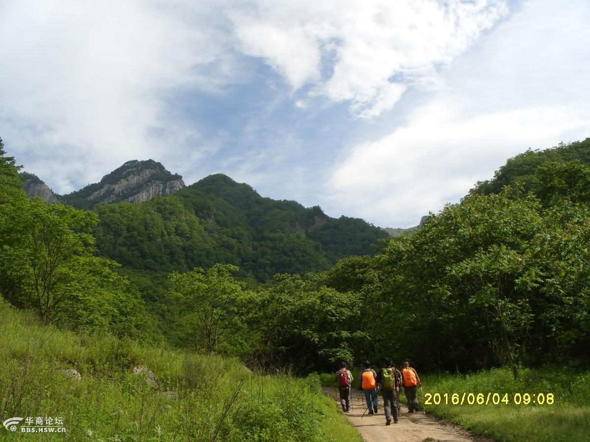 宁陕牛圈沟登跑马梁一路历经烈日狂风细雨